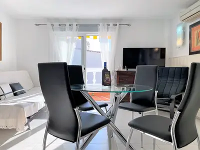 DiningRoom