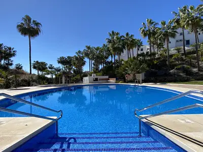 PoolOfHouse