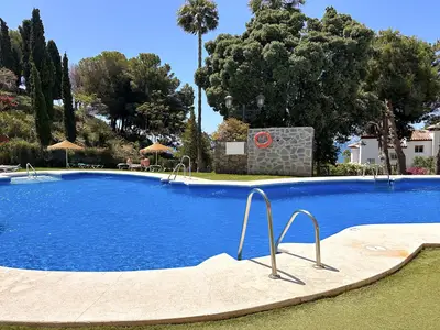 PoolOfHouse