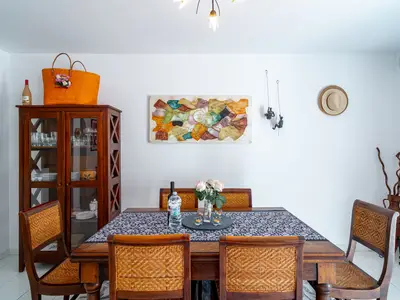 DiningRoom