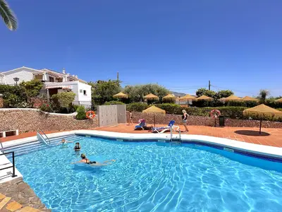 PoolOfHouse