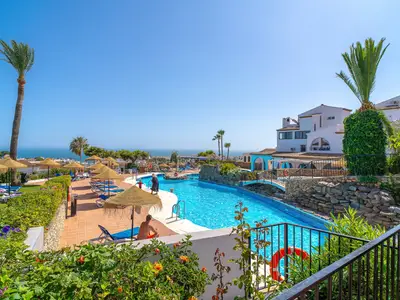 PoolOfHouse