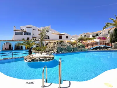 PoolOfHouse