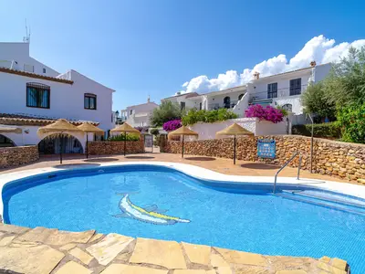 PoolOfHouse