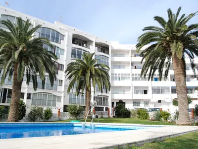 PoolOfHouse