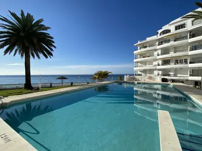 PoolOfHouse