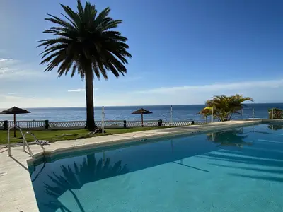 PoolOfHouse