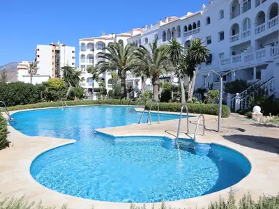 PoolOfHouse
