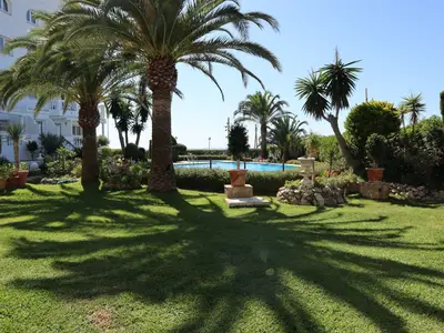 PoolOfHouse