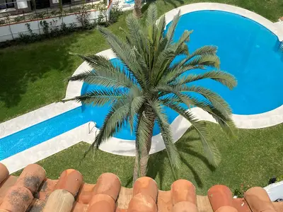 PoolOfHouse