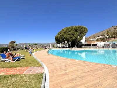 PoolOfHouse