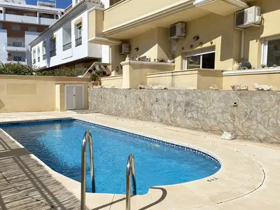 PoolOfHouse