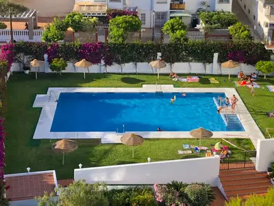 PoolOfHouse