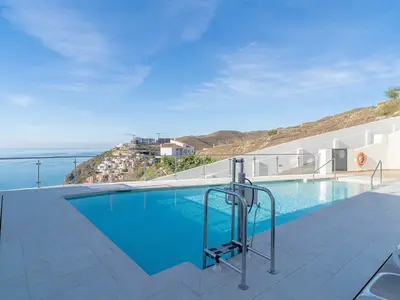 PoolOfHouse