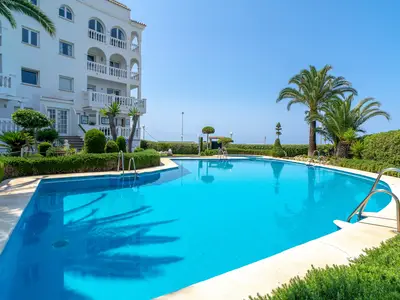 PoolOfHouse