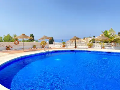 PoolOfHouse