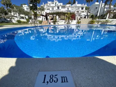 PoolOfHouse
