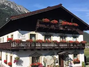 Ferienwohnung für 7 Personen (75 m²) in Nesselwängle