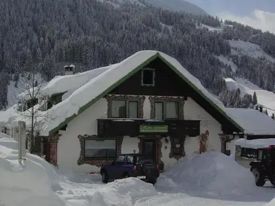 Außenansicht des Gebäudes
