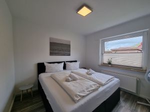 23882800-Ferienwohnung-7-Neßmersiel-300x225-4