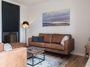 23883293-Ferienwohnung-4-Neßmersiel-300x225-0