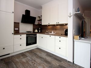 23290767-Ferienwohnung-4-Neßmersiel-300x225-4