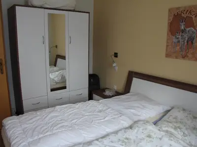 Schrank im Schlafzimmmer Whg.1