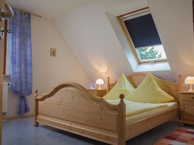 Schlafzimmer 2