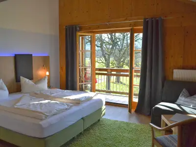 Schlafzimmer 1 mit Balkon