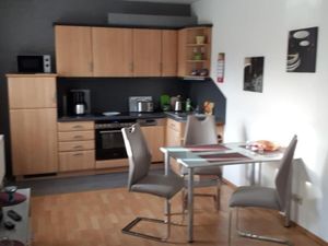 21924447-Ferienwohnung-4-Neubrandenburg-300x225-2