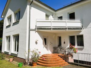 24017526-Ferienwohnung-7-Neubukow-300x225-1