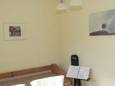 Schlaf-/Esszimmer