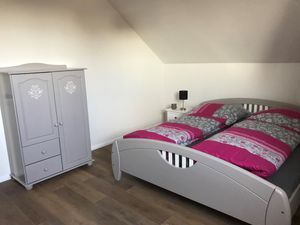 21730169-Ferienwohnung-8-Neuenkirchen-300x225-5