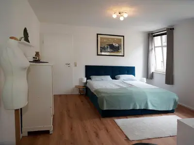Großes Schlafzimmer