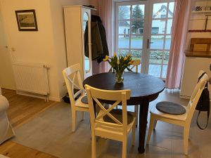 23343927-Ferienwohnung-4-Neufelderkoog-300x225-5