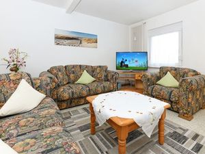 19207735-Ferienwohnung-6-Neuharlingersiel-300x225-3