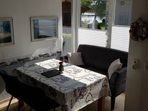 23528155-Ferienwohnung-2-Neuharlingersiel-300x225-3