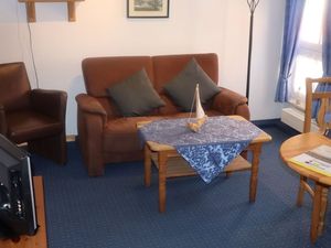 23560640-Ferienwohnung-4-Neuharlingersiel-300x225-1