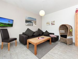 23457849-Ferienwohnung-6-Neuharlingersiel-300x225-3