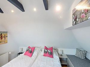 23465928-Ferienwohnung-4-Neuharlingersiel-300x225-3