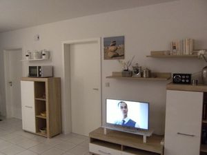 23466032-Ferienwohnung-4-Neuharlingersiel-300x225-2