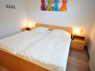 Ferienwohnung für 4 Personen (42 m²) in Neuharlingersiel 8/10