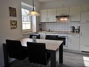 23989118-Ferienwohnung-4-Neuharlingersiel-300x225-3