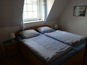 23989149-Ferienwohnung-2-Neuharlingersiel-300x225-3