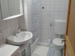 23989149-Ferienwohnung-2-Neuharlingersiel-300x225-5