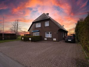 23884041-Ferienwohnung-3-Neuharlingersiel-300x225-2