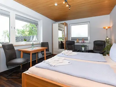 Ferienwohnung für 2 Personen (25 m²) in Neuharlingersiel 2/10
