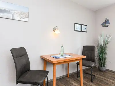 Ferienwohnung für 2 Personen (30 m²) in Neuharlingersiel 6/10