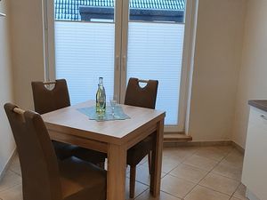 21525759-Ferienwohnung-2-Neuharlingersiel-300x225-5