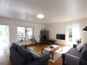 21721499-Ferienwohnung-4-Neuharlingersiel-300x225-1